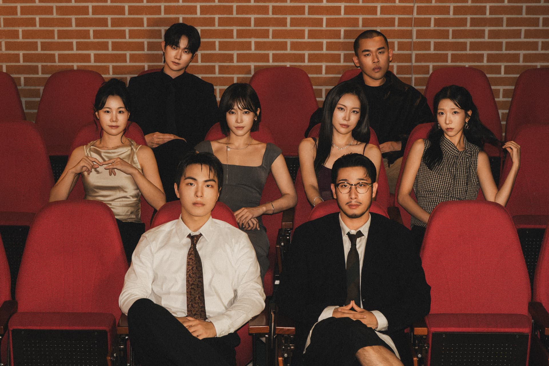 붉은 극장 객석의 뮤지컬스 팀